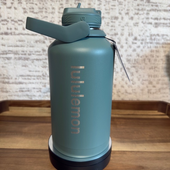 NWT Lululemon Back to Life Sport Bottle *Metal 64oz (Grey Blue) - Picture 1 of 2